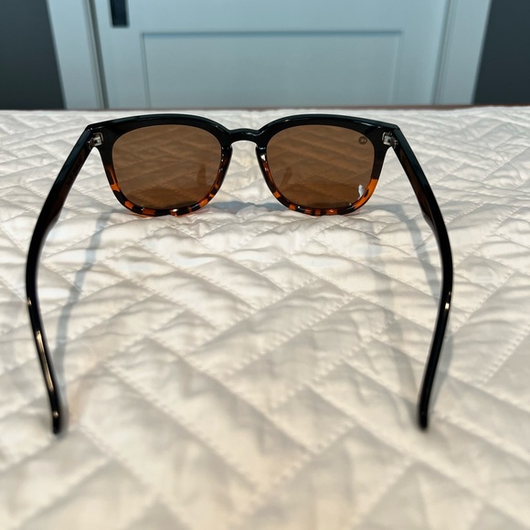 Knockaround tortoise shell sunglasses - Picture 3 of 5
